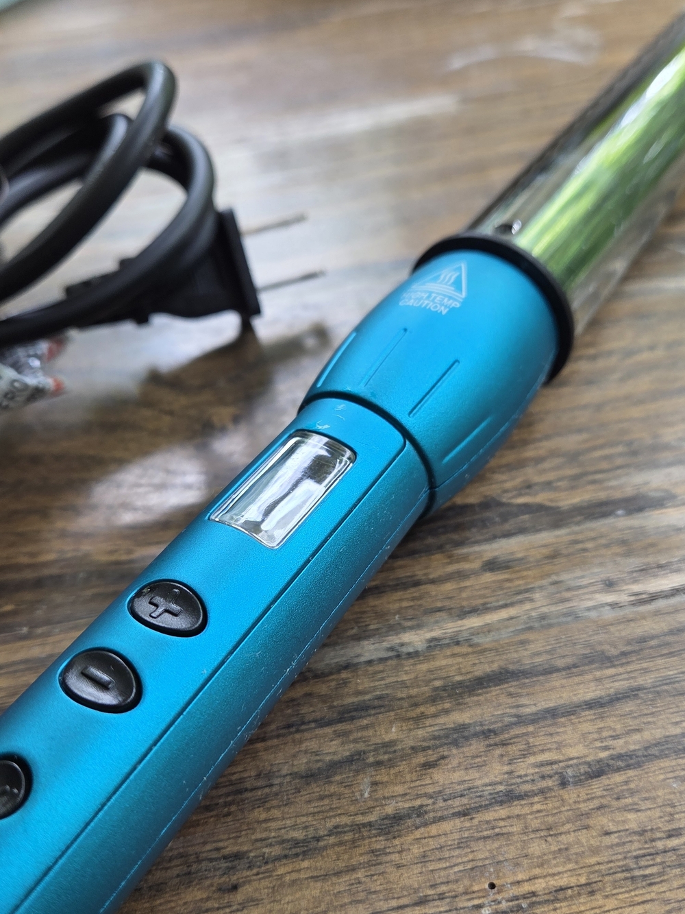 NuMe Teal Blue Ceramic Curling Wand
